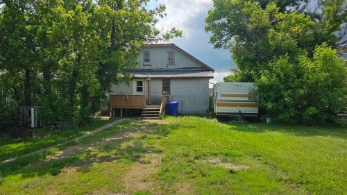 4729 Windsor Avenue, Coronation, AB - Outdoor With Deck Patio Veranda