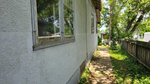 4729 Windsor Avenue, Coronation, AB - Outdoor