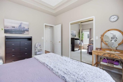 98 Duval Crescent, Red Deer, AB - Indoor Photo Showing Bedroom