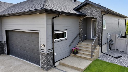 5905 24 Avenue Close  Camrose, AB T4V 5J9