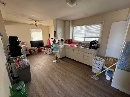 6014 56 Avenue, Red Deer, AB - Indoor