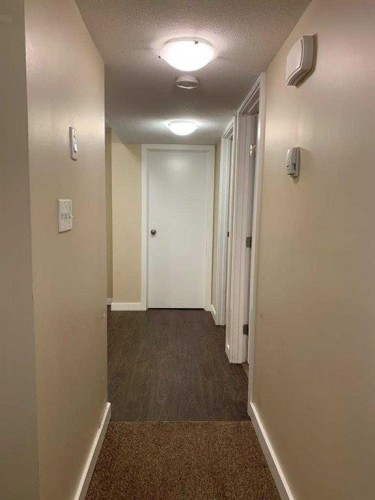 6014 56 Avenue, Red Deer, AB - Indoor Photo Showing Other Room