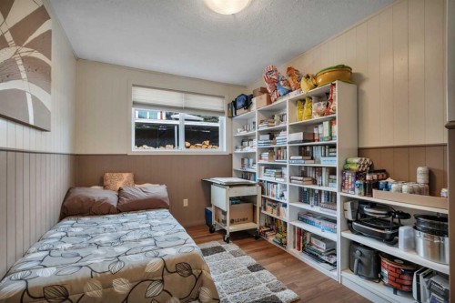 76 Buskmose Drive, Grandview, AB - Indoor Photo Showing Bedroom