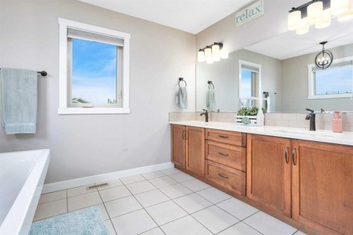 74 Lazaro Close, Red Deer, AB - Indoor Photo Showing Bathroom