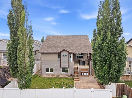 100 Vincent Close, Red Deer, AB - Outdoor