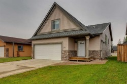 24 Mackenzie Crescent Lacombe, AB T4L 0B2