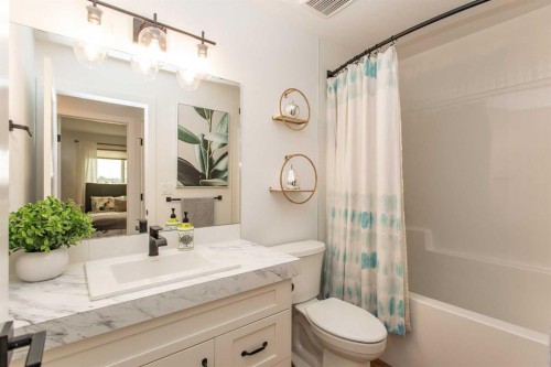 5925 Panorama Drive, Blackfalds, AB - Indoor Photo Showing Bathroom