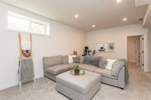 5925 Panorama Drive, Blackfalds, AB - Indoor Photo Showing Living Room