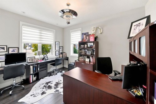 200 Vancouver Crescent, Red Deer, AB - Indoor Photo Showing Office