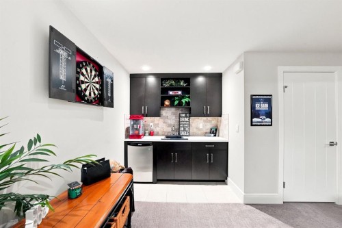 200 Vancouver Crescent, Red Deer, AB - Indoor Photo Showing Other Room