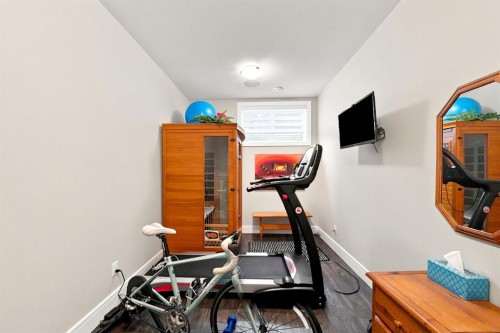 200 Vancouver Crescent, Red Deer, AB - Indoor Photo Showing Gym Room