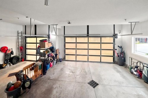 200 Vancouver Crescent, Red Deer, AB - Indoor Photo Showing Garage