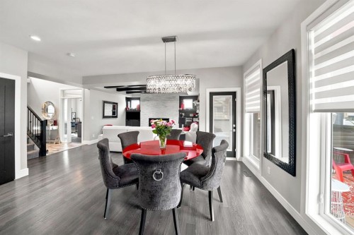 200 Vancouver Crescent, Red Deer, AB - Indoor Photo Showing Dining Room
