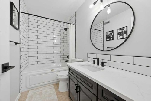 23 Dann Close, Red Deer, AB - Indoor Photo Showing Bathroom