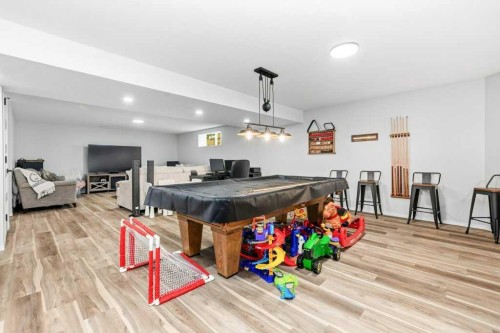 23 Dann Close, Red Deer, AB - Indoor Photo Showing Other Room