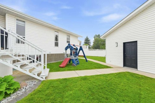 23 Dann Close, Red Deer, AB - Outdoor With Exterior