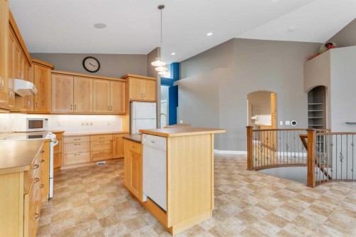 42 Langford Crescent, Red Deer, AB - Indoor Photo Showing Kitchen