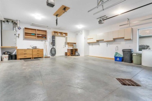 42 Langford Crescent, Red Deer, AB - Indoor Photo Showing Garage
