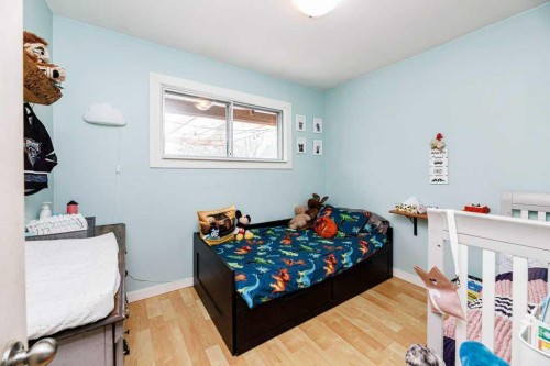 5209 Wilson Street, Blackfalds, AB - Indoor Photo Showing Bedroom