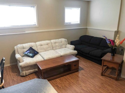 7019 Deer Street, Lacombe, AB - Indoor