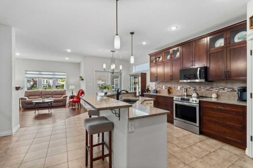 4112 45 Avenue, Sylvan Lake, AB - Indoor Photo Showing Kitchen With Upgraded Kitchen