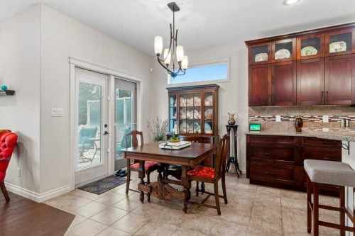4112 45 Avenue, Sylvan Lake, AB - Indoor Photo Showing Dining Room