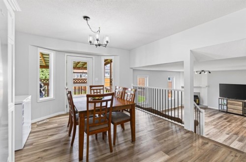 171 Douglas Avenue, Red Deer, AB - Indoor Photo Showing Dining Room