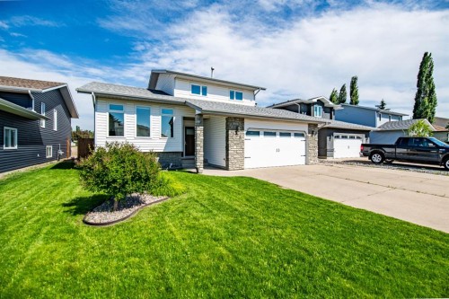 171 Douglas Avenue, Red Deer, AB - Outdoor With Facade