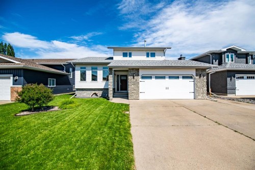 171 Douglas Avenue, Red Deer, AB - Outdoor With Facade