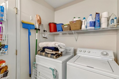 24-6300 Orr Drive, Red Deer, AB - Indoor Photo Showing Laundry Room