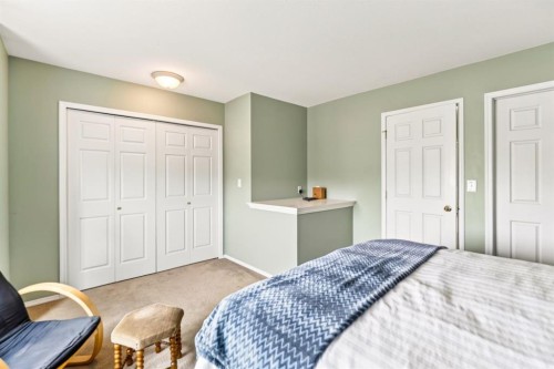 24-6300 Orr Drive, Red Deer, AB - Indoor Photo Showing Bedroom