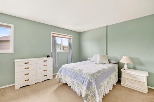 24-6300 Orr Drive, Red Deer, AB - Indoor Photo Showing Bedroom