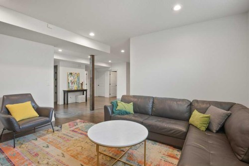 46 Bannerman Close, Red Deer, AB - Indoor Photo Showing Living Room