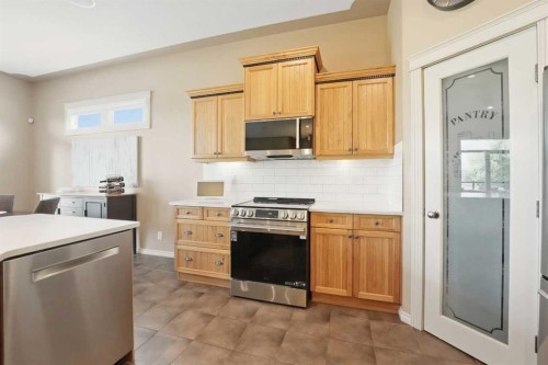 246 Addington Drive, Red Deer, AB - Indoor Photo Showing Kitchen