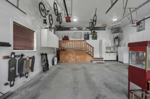 246 Addington Drive, Red Deer, AB - Indoor Photo Showing Garage
