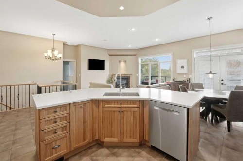 246 Addington Drive, Red Deer, AB - Indoor Photo Showing Kitchen