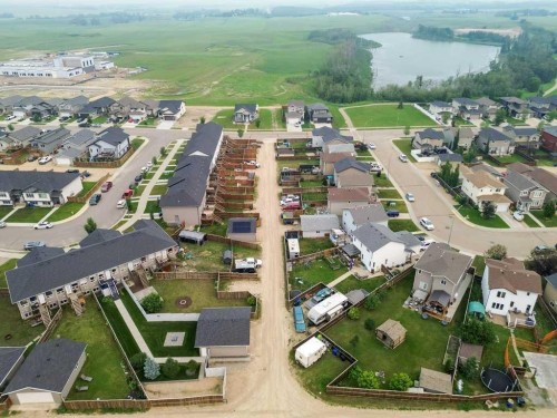 142 Ava Crescent, Blackfalds, AB 