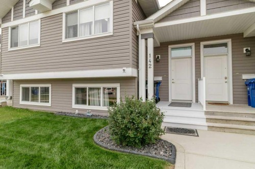 142 Ava Crescent, Blackfalds, AB 