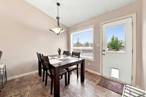 184 Timberstone Way, Red Deer, AB - Indoor Photo Showing Dining Room