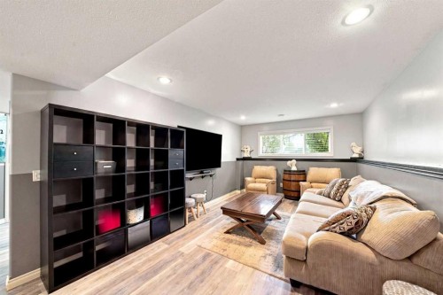 184 Timberstone Way, Red Deer, AB - Indoor Photo Showing Other Room