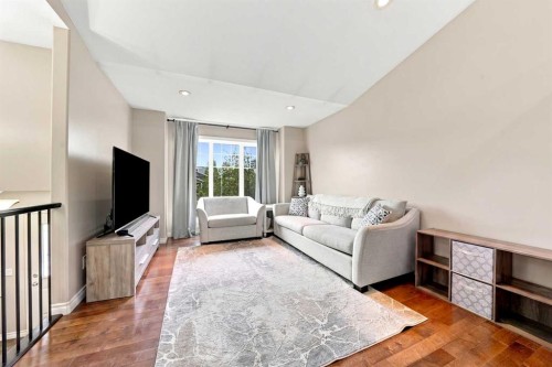 184 Timberstone Way, Red Deer, AB - Indoor Photo Showing Living Room