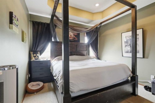 34 Wilkinson Circle, Sylvan Lake, AB - Indoor Photo Showing Bedroom