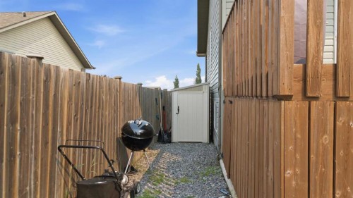 34 Wilkinson Circle, Sylvan Lake, AB - Indoor Photo Showing Other Room