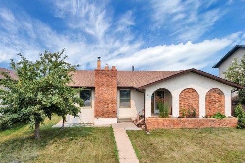60 Bettenson Street  Red Deer, AB T4R 1J9