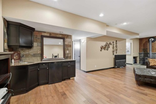 21 Leung Close, Red Deer, AB - Indoor
