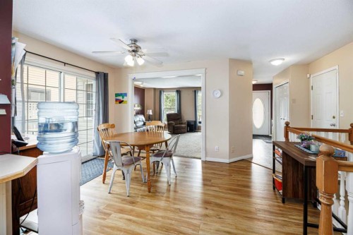 4618 55 Avenue, Lacombe, AB - Indoor Photo Showing Dining Room