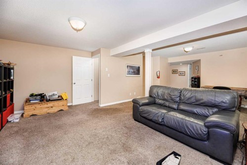 4618 55 Avenue, Lacombe, AB - Indoor Photo Showing Other Room