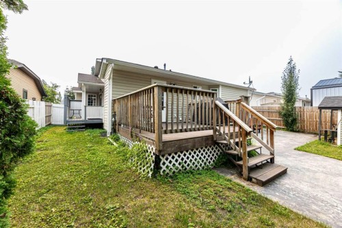 4618 55 Avenue, Lacombe, AB - Outdoor With Deck Patio Veranda