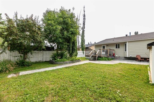 4618 55 Avenue, Lacombe, AB - Outdoor With Deck Patio Veranda