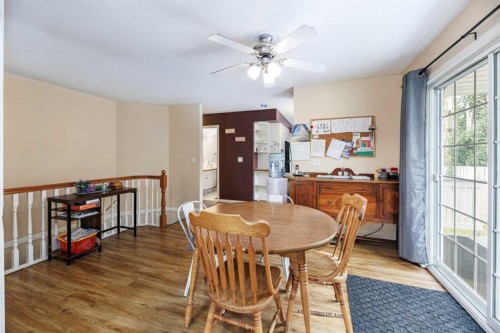 4618 55 Avenue, Lacombe, AB - Indoor Photo Showing Dining Room